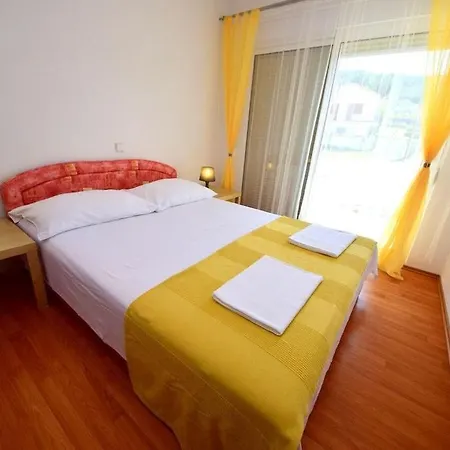 Apartments Simunovic 3 Appartamento Traù